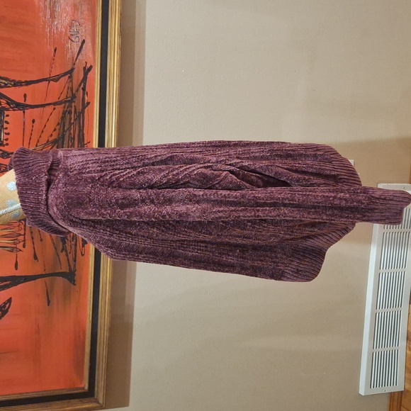 Plum purple chenille sweater size XL - Picture 5 of 11